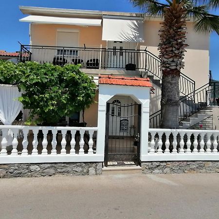 Apartment Casa Sul Mare Tivat Eksteriør billede