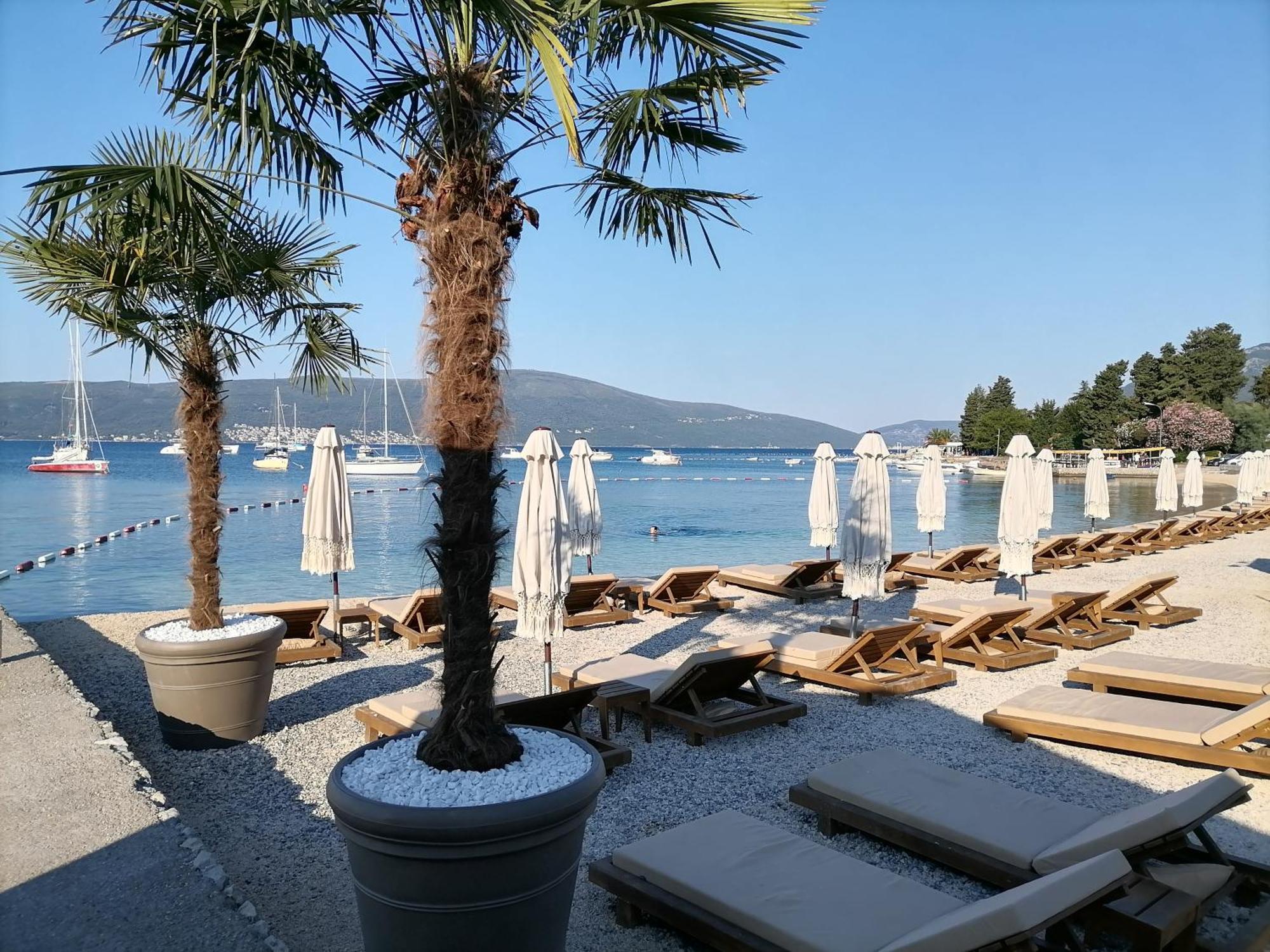 Apartment Casa Sul Mare Tivat Eksteriør billede