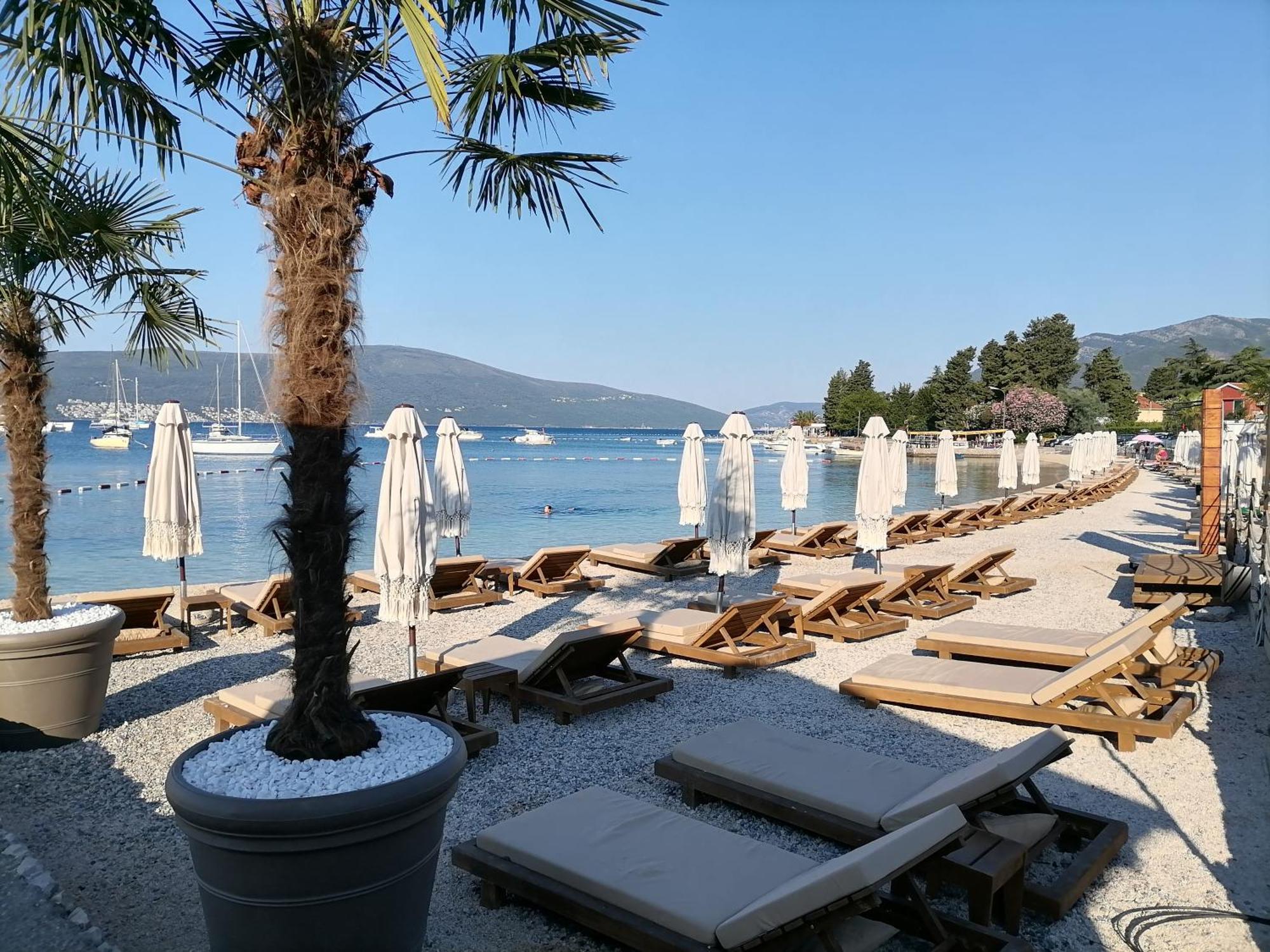 Apartment Casa Sul Mare Tivat Eksteriør billede
